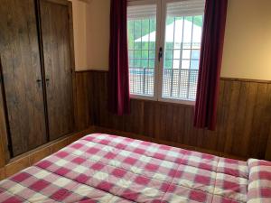 Posteľ alebo postele v izbe v ubytovaní Apartamento Rural Sierra de Segura