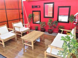 Khu vực ghế ngồi tại Casa TINY