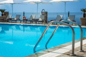 Bazén v ubytování Antonia Hotel nebo v jeho okolí