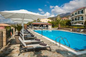 Bazén v ubytování Antonia Hotel nebo v jeho okolí