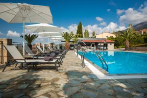Bazén v ubytování Antonia Hotel nebo v jeho okolí