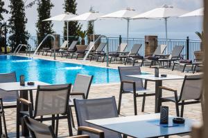 Bazén v ubytování Antonia Hotel nebo v jeho okolí