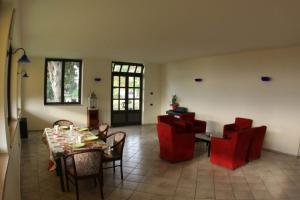 Posedenie v ubytovaní Villa Magnolia BB, Lago Maggiore (Massino Visconti, Italy)