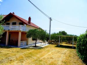 Vonkajšia záhrada v ubytovaní Vacation house Maslina