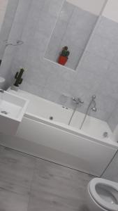 A bathroom at CASA & RELAX Még 83 kép