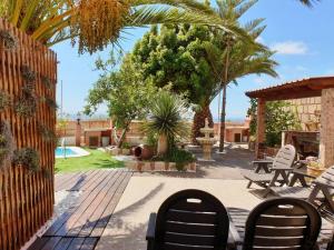 The swimming pool at or close to Almendro