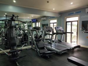 Spordikeskus ja/või sportimisvõimalused majutusasutuses Lae City Hotel