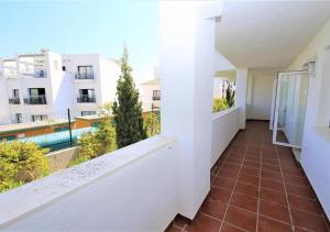 Bazén v ubytování Apartment AMARA nebo v jeho okolí