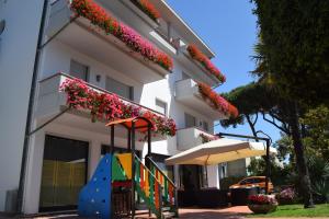 Budova, kde se aparthotel nachází