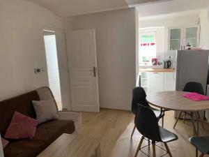 Kuchyň nebo kuchyňský kout v ubytování Apartmány Michaela