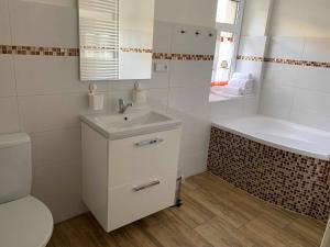 Koupelna v ubytování Apartmány Michaela