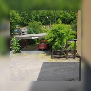 Afbeelding uit fotogalerij van EG Fewo am Endertbach in Cochem +4 foto's