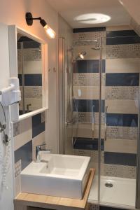 Φωτογραφία από το άλμπουμ του Logis Hotel Le Relais du Teulet σε Goulles