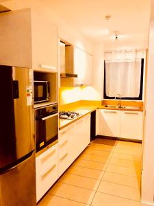 Dapur atau dapur kecil di Private Azuri Residence Resort Apartments