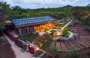 Latica Lodge 야외 정원
