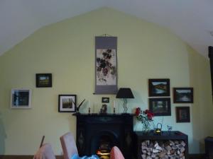 TV i/ili multimedijalni sistem u objektu Cullintra House
