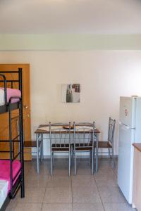 Kuchyňa alebo kuchynka v ubytovaní Nikos Apartments