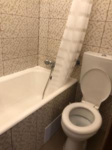 Ένα μπάνιο στο Poppys Apartment +16 φωτογραφίες