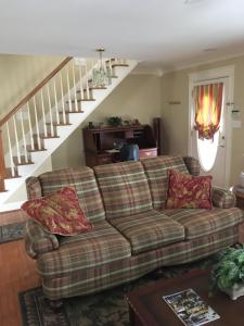 Downtown abode in the heart of the Bourbon Trail的休息区