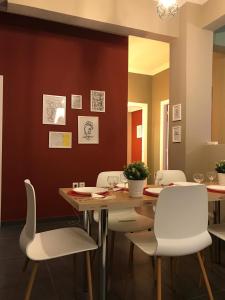 Restoran atau tempat lain untuk makan di Kanigos 3 BR VIEW Center of Athens
