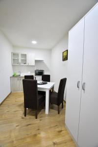 Cucina o angolo cottura di Vulsa Apartmani