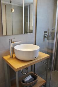 Kúpeľňa v ubytovaní Athenian Hub Luxe Loft + 37 fotografií