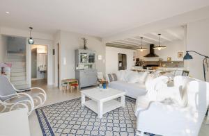 Posezení v ubytování Akti Elia Villas Beachfront Chalkidiki
