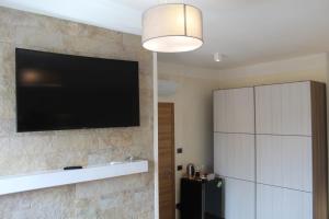 A kitchen or kitchenette at Villa Martina Luxury Rooms