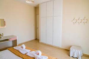 Postel nebo postele na pokoji v ubytování Seaside home + 72 fotografií