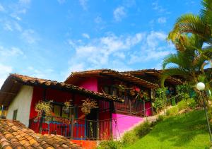 Gallery image of Hostal El Zafiro Del Café in El Mesón