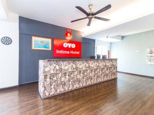 Gallery image of Super OYO 251 Intime Hotel in Kuala Lumpur