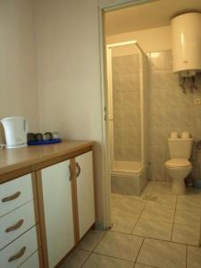Bagno di OW Inter Piast Kalbornia - z własną plażą z kąpieliskiem i przystanią