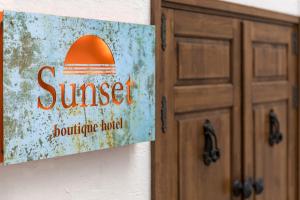 Сертификат, награда, вывеска или другой документ, выставленный в Sunset Hotel Marmaris