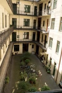 Budova, v ktorej sa apartmán nachádza