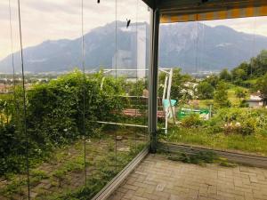 Üldine mäevaade või majutusasutusest Alpen Panorama view Luxury House with green Garden pildistatud vaade