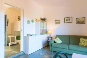 Et opholdsområde på Appartamento Il Mare in Cartolina + 5 billeder