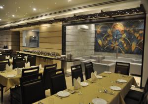 Restaurace v ubytování Tarawade Clarks Inn Pune