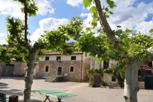 A garden outside La Mira