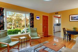 Gallery image of Husky Hideaway - 2 Bed 1 Bath Vacation home in Seattle in Seattle