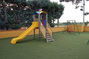 Children's play area sa B&B LATORRACA