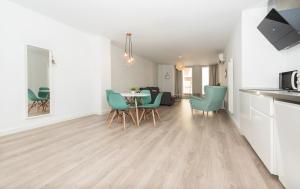 Kuchyňa alebo kuchynka v ubytovaní Fantásticos Lofts Malagueta