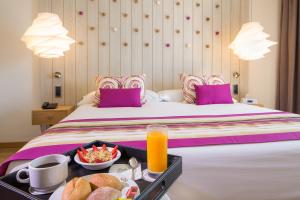 Cama ou camas em um quarto em Grand Palladium White Island Resort & Spa - All Inclusive