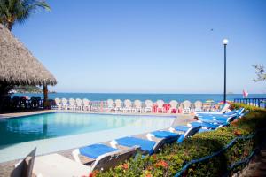 Piscina en o cerca de Cabañas del Capitan