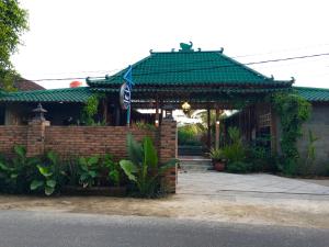 Das Gebäude in dem sich das Bed & Breakfast befindet