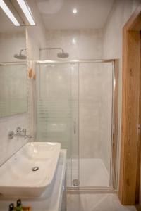 Koupelna v ubytování Oikia guesthouse