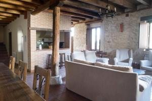 Posezení v ubytování Casa Rural Los Yeros Aldeasoña - Segovia