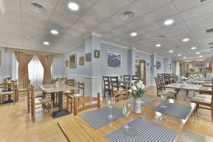 Restaurace v ubytování HOTEL RESTAURANTE MOYA