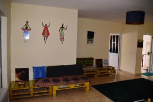 Area soggiorno di Meeting Point- Tarrafal Center, also in Praia & Fogo-NO CASH ACCEPTED