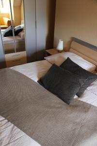 Postel nebo postele na pokoji v ubytování Hotel Acacia