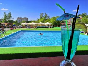 Piscine de l'établissement Lime Hotel ou située à proximité